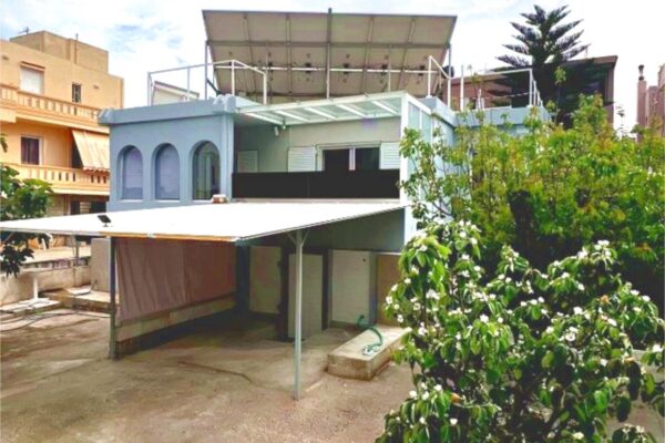 For rent cozy house with garden near Chania and Kalamaki beach.