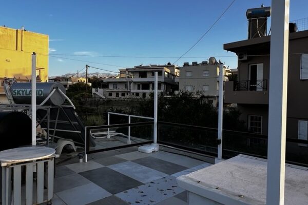 For rent cozy house with garden near Chania and Kalamaki beach.