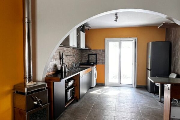 For rent cozy house with garden near Chania and Kalamaki beach.